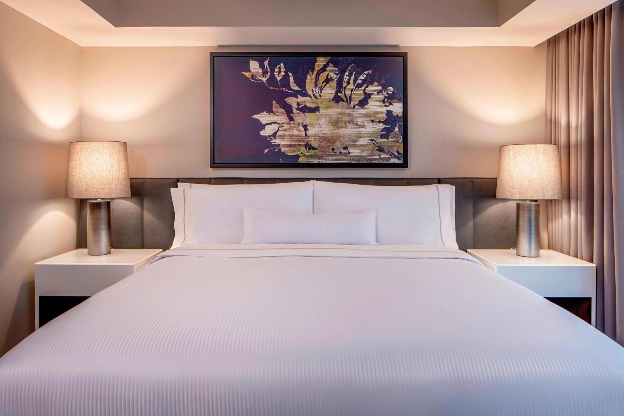 The Westin Oaks At The Galleria Hotel 4*